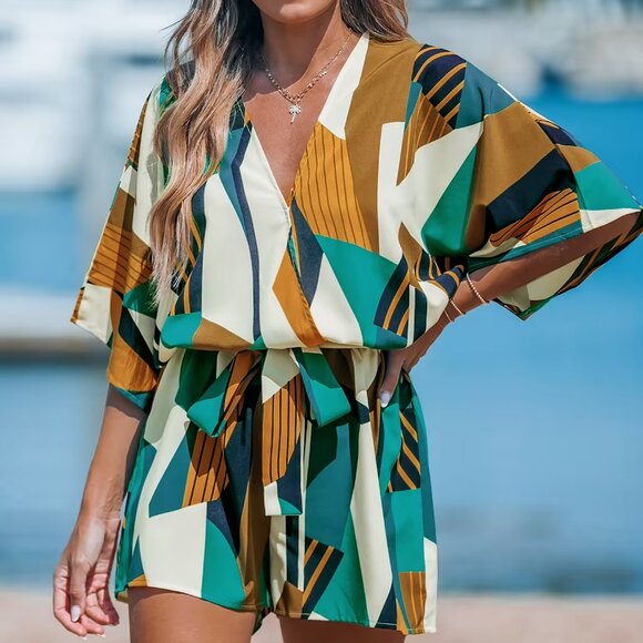 Cupshe Abstract Geo Dolman Straight Leg Romper - Picture 2 of 3